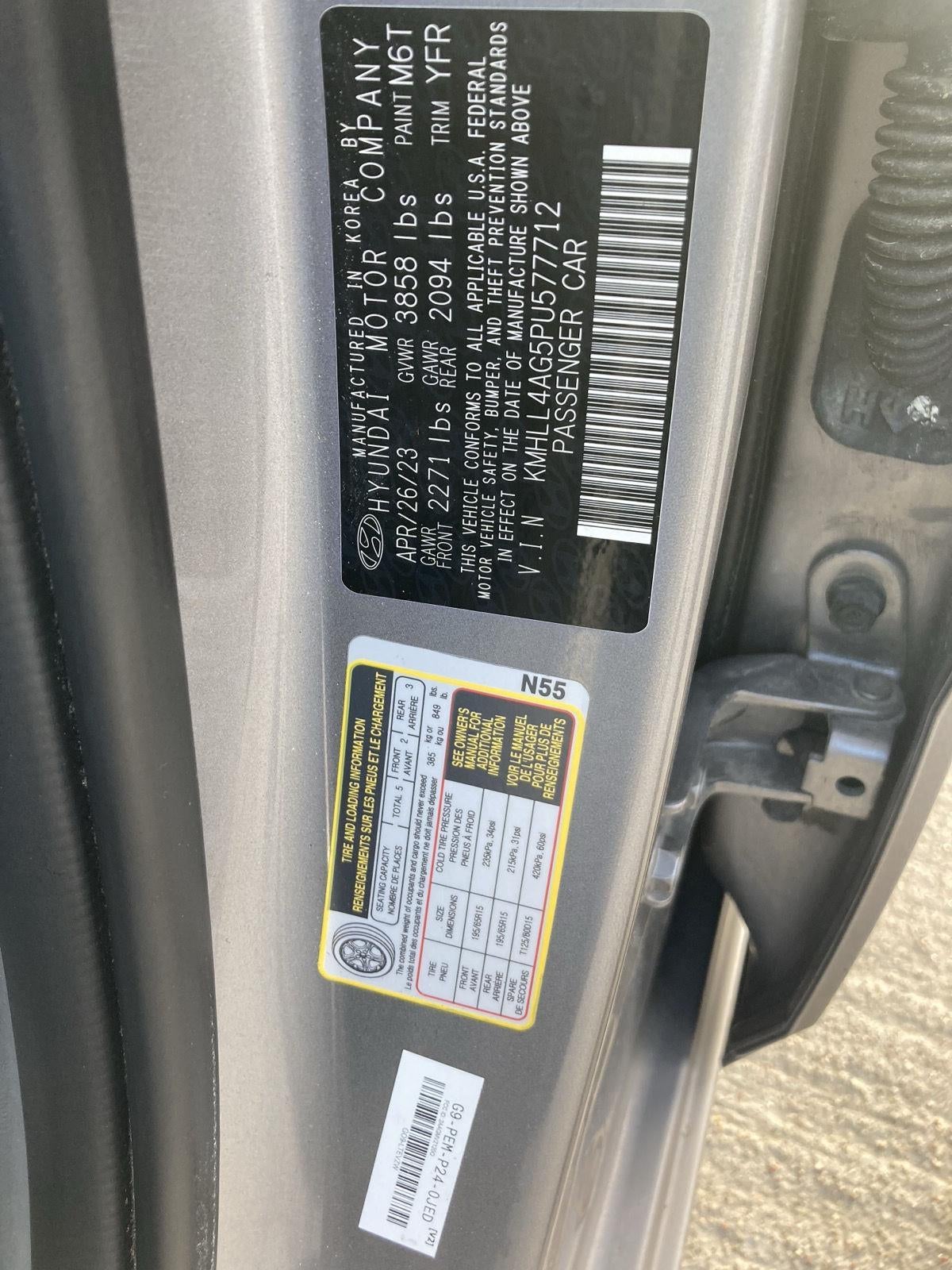 2023 Hyundai Elantra SE