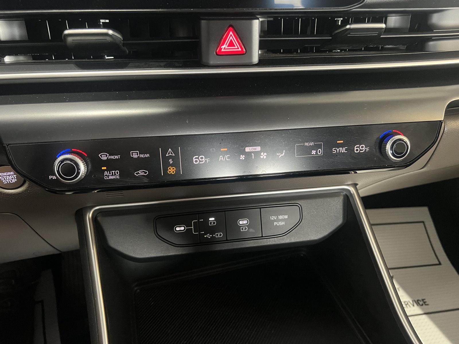 2026 Kia Carnival LXS