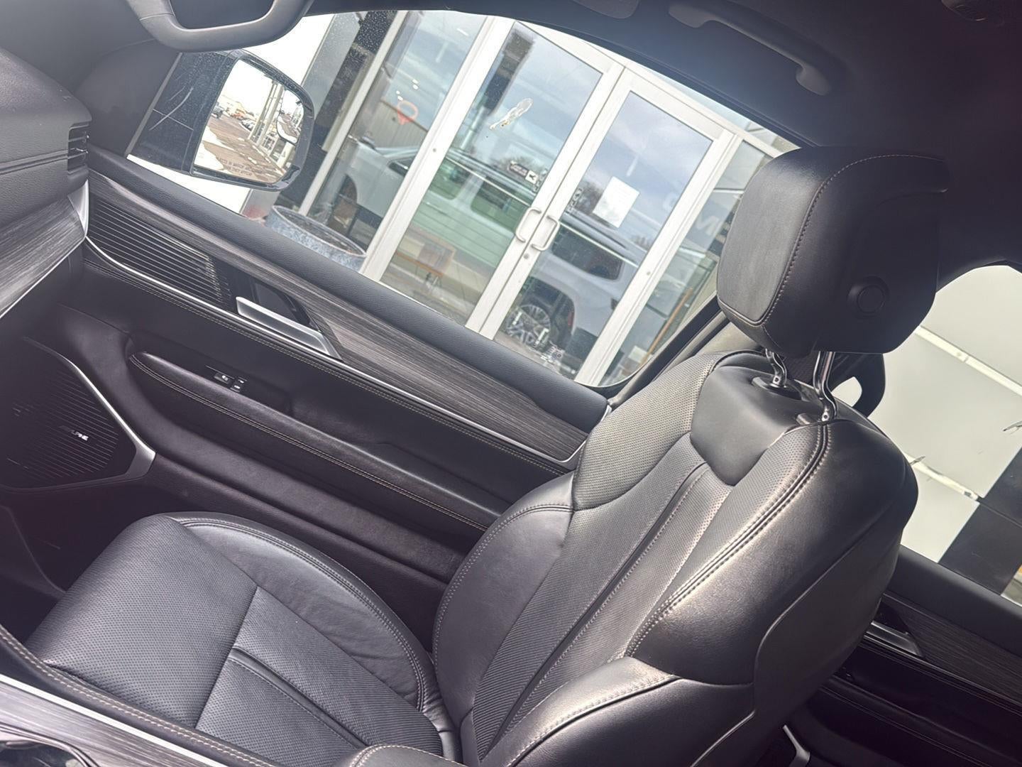 2024 Jeep Wagoneer Series II