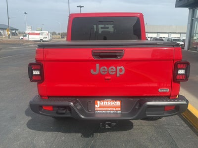 2022 Jeep Gladiator Overland