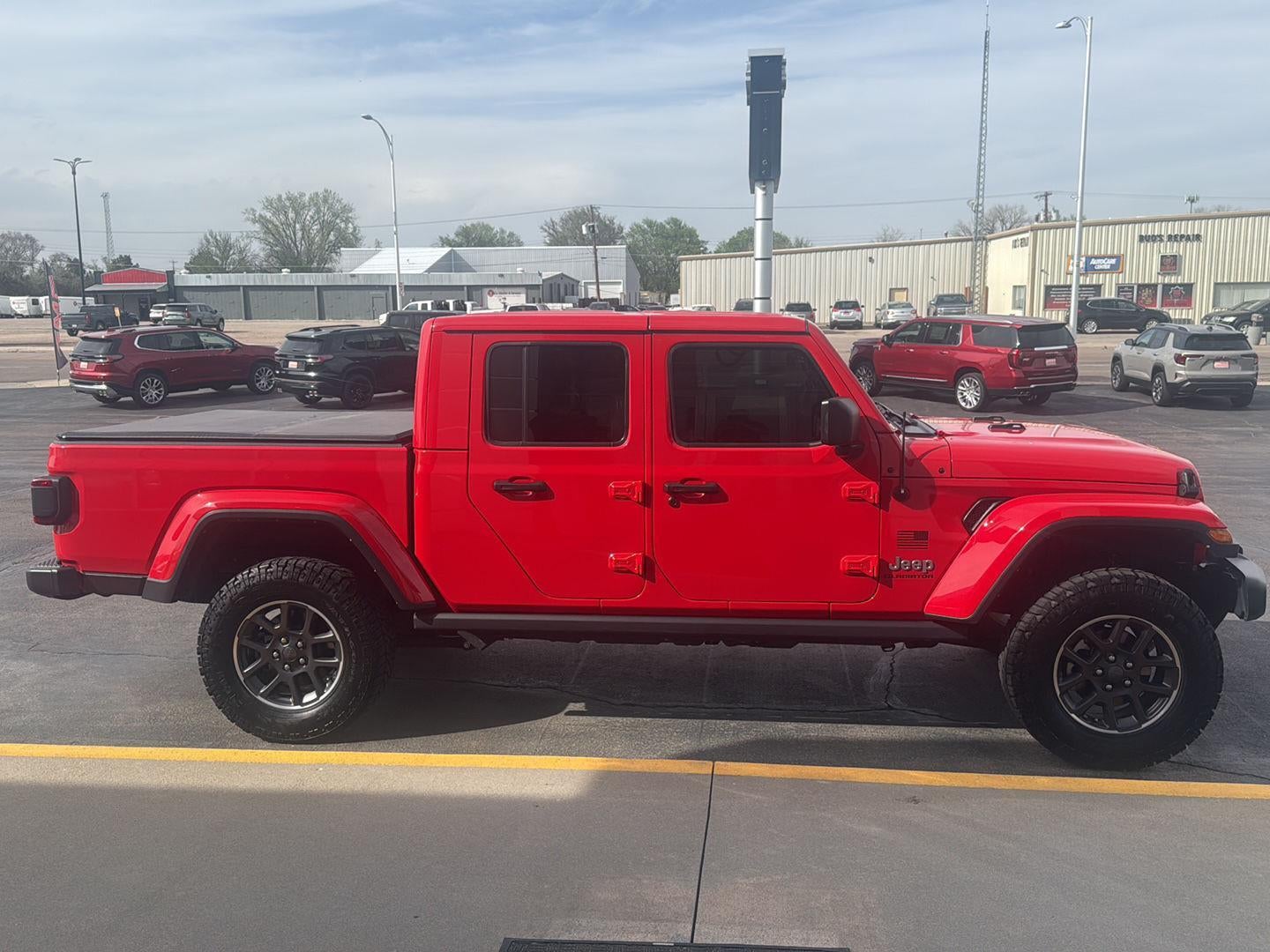 2022 Jeep Gladiator Overland