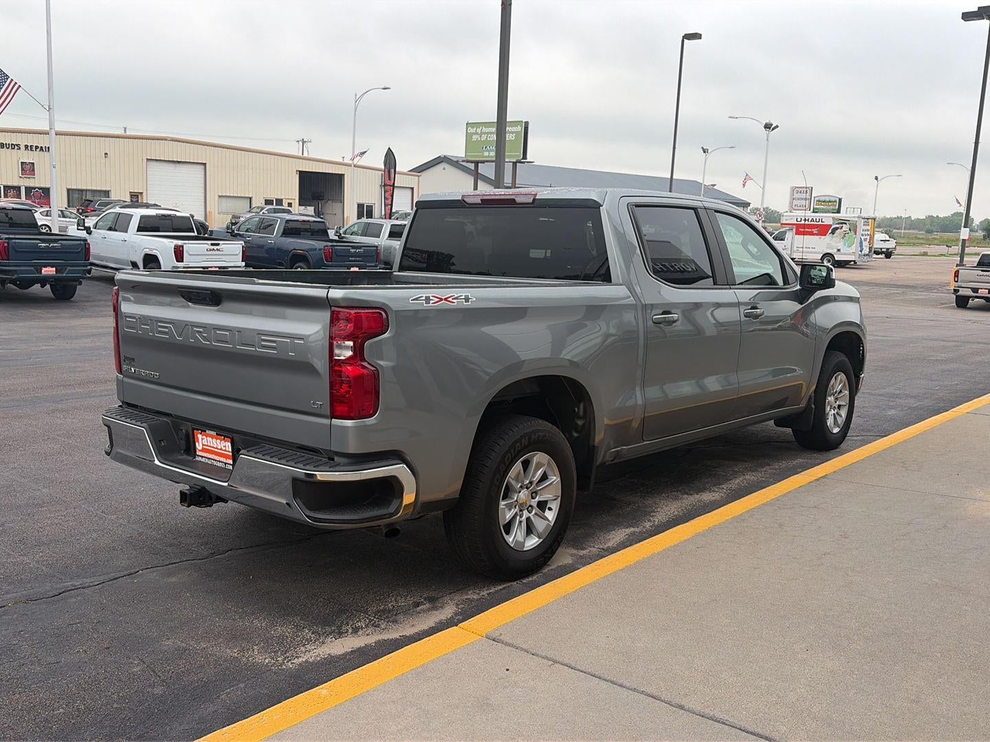 2025 Chevrolet Silverado 1500 LT