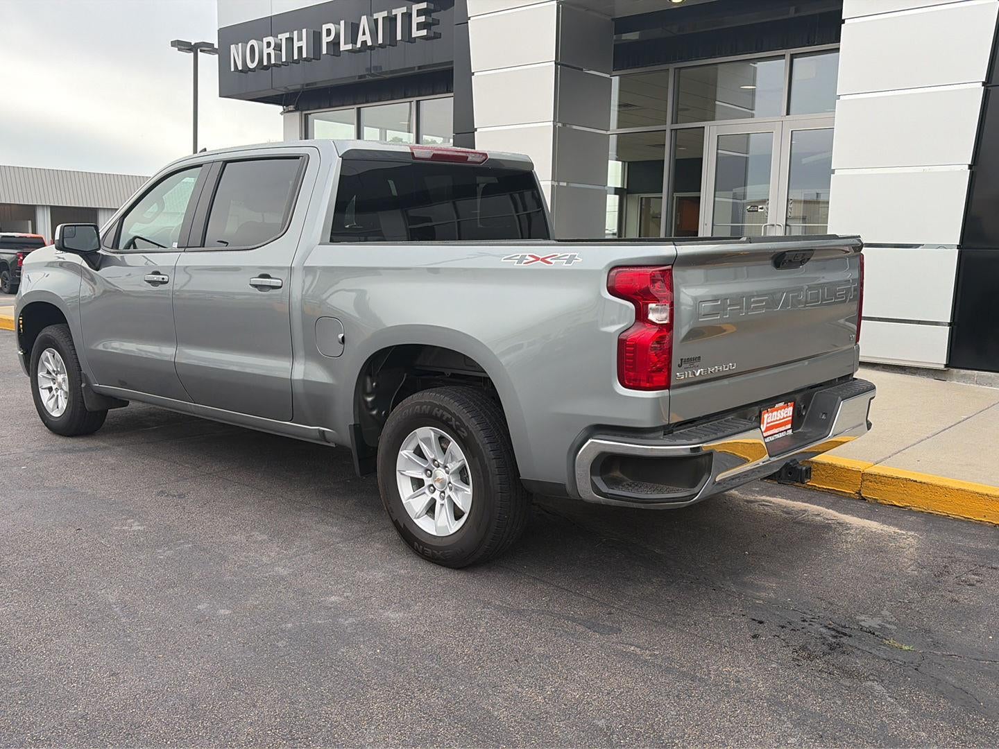2025 Chevrolet Silverado 1500 LT