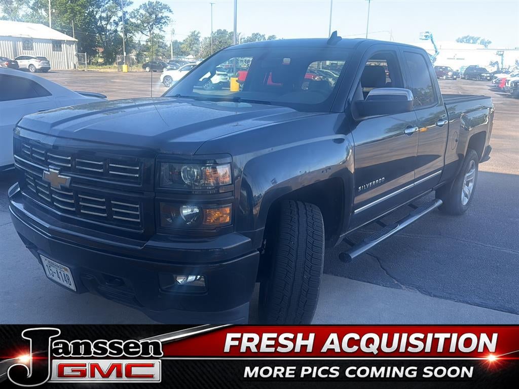 2015 Chevrolet SILVERADO 1500 LT