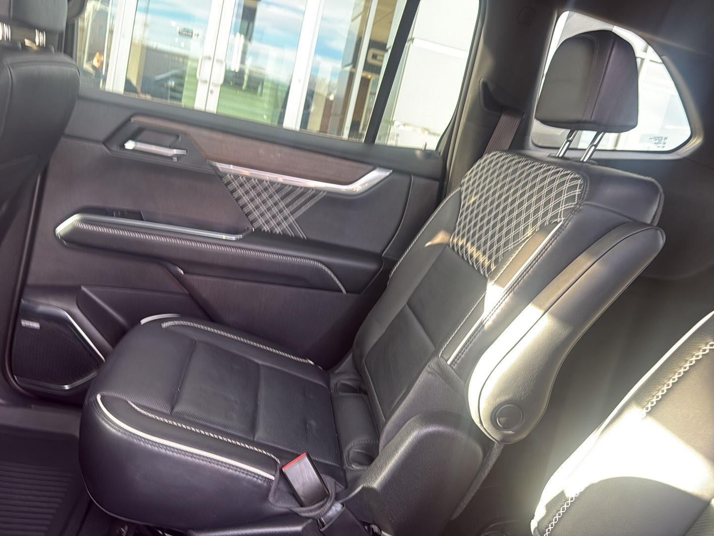 2024 GMC Acadia AWD Denali