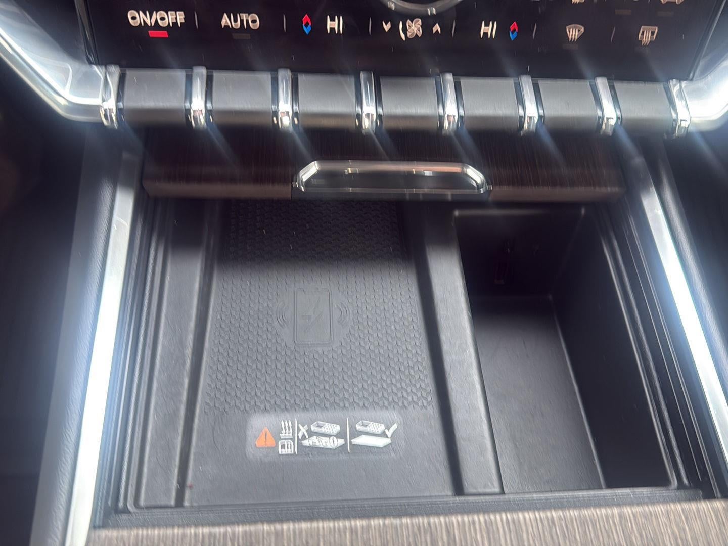 2024 GMC Acadia AWD Denali