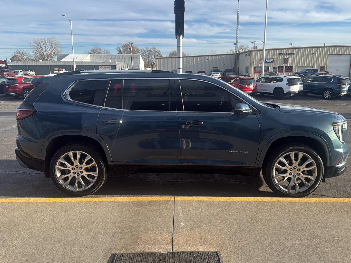 2024 GMC Acadia AWD Denali