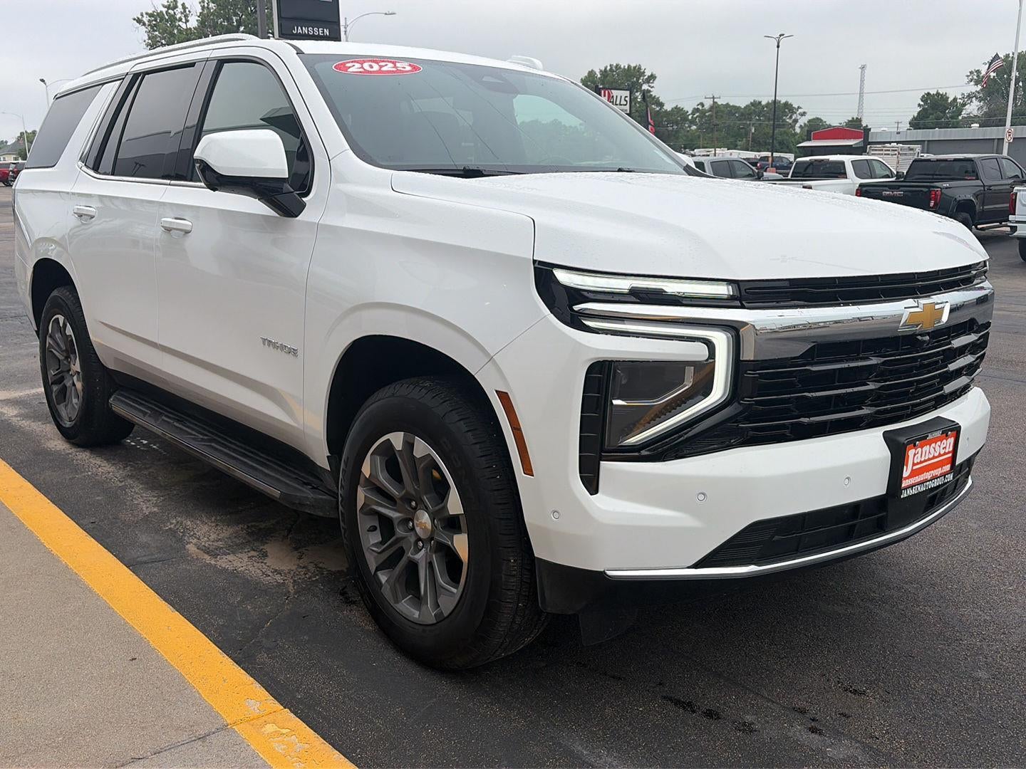 2025 Chevrolet Tahoe LS