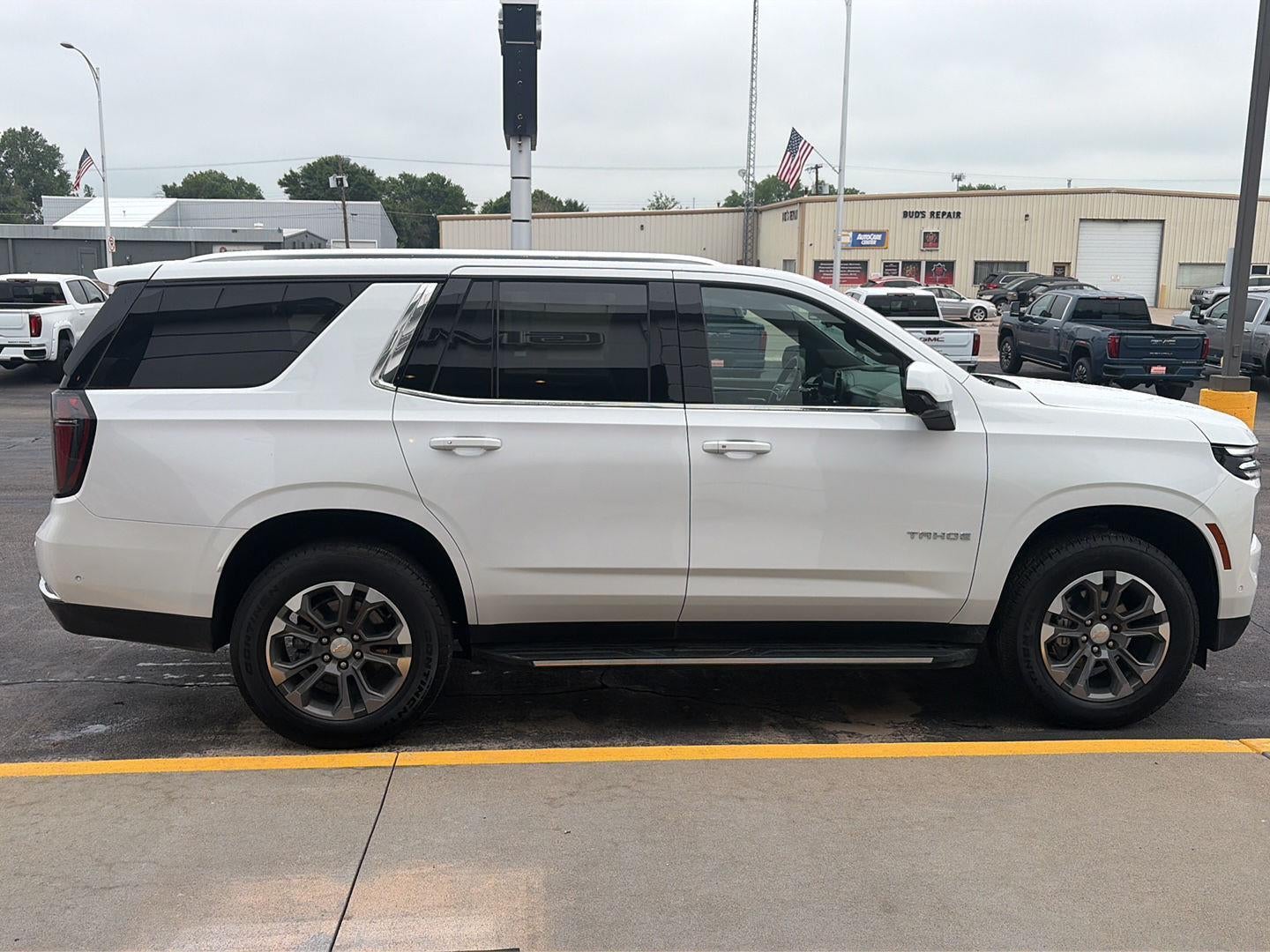 2025 Chevrolet Tahoe LS
