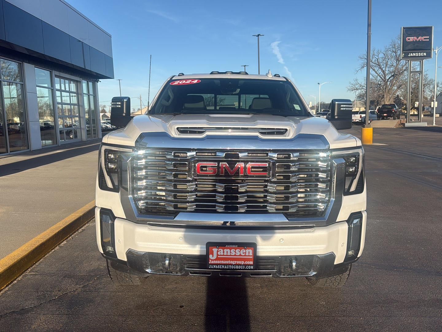 2024 GMC Sierra 2500HD Denali