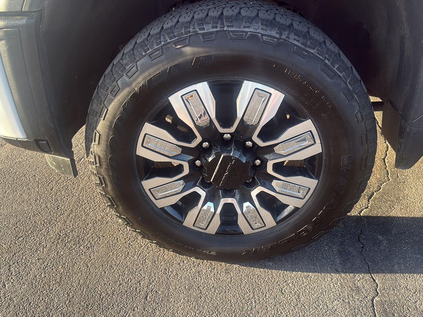 2024 GMC Sierra 2500HD Denali