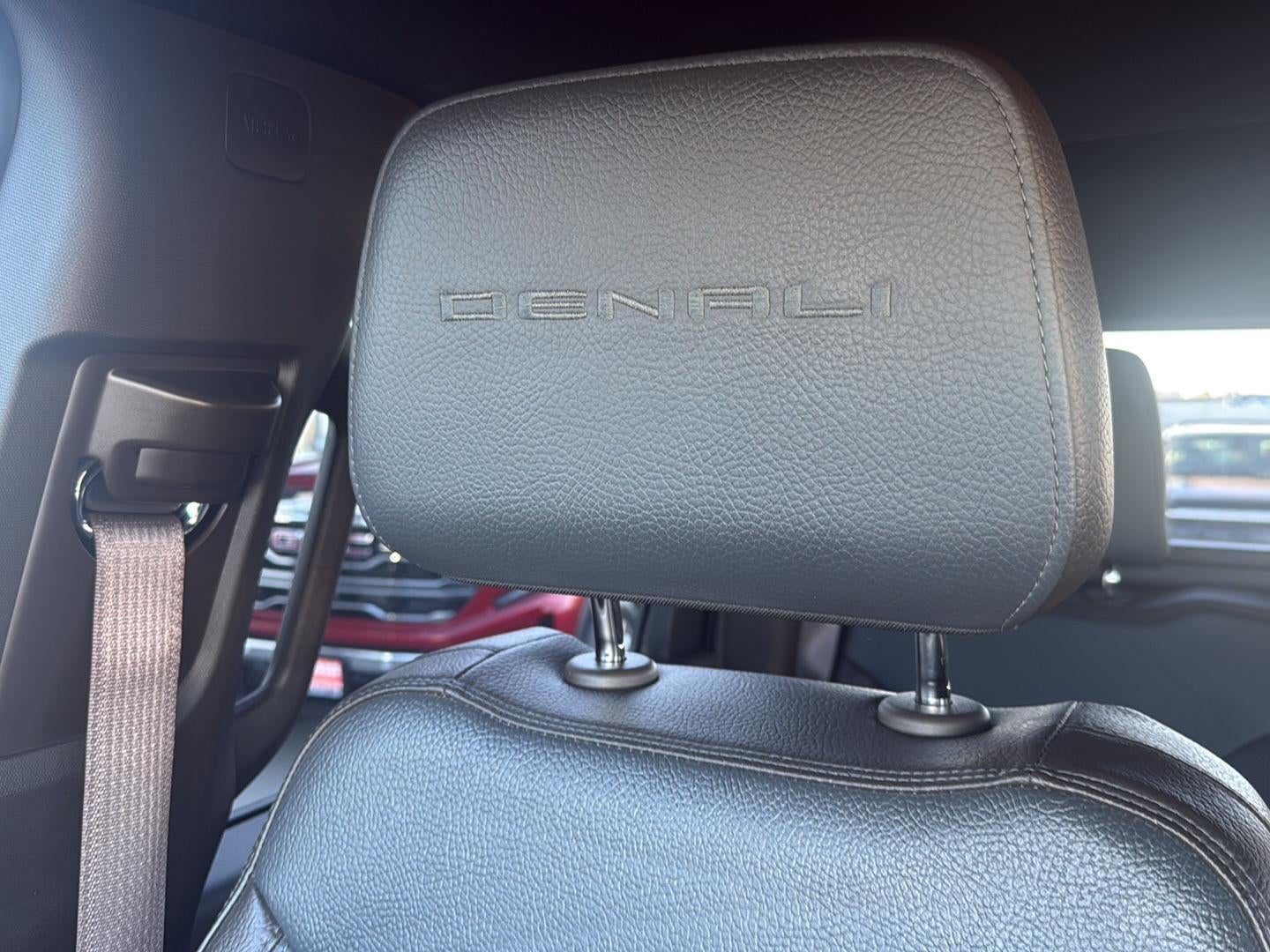 2023 GMC Sierra 2500HD Denali