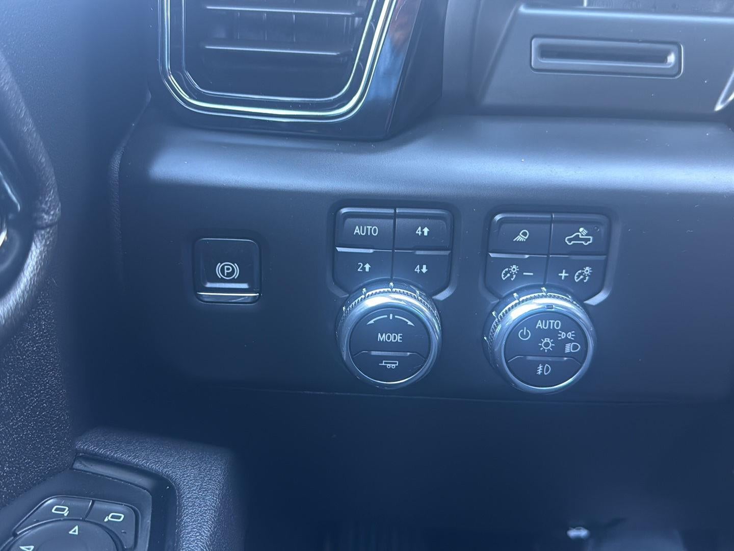 2025 GMC Sierra 2500HD AT4