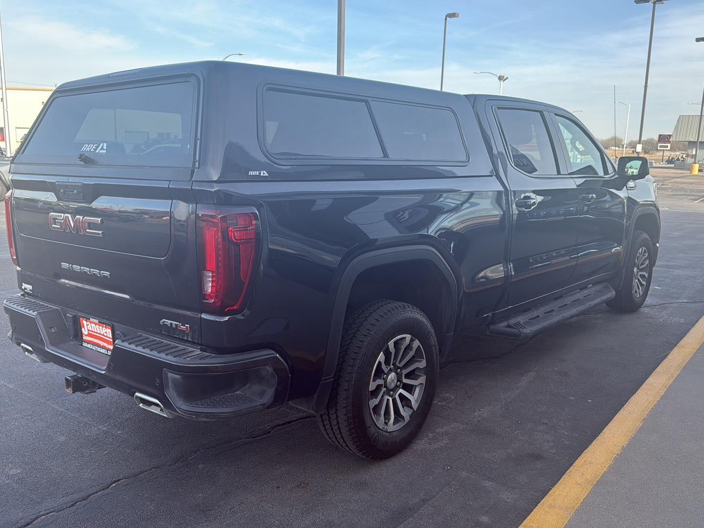 2023 GMC Sierra 1500 AT4