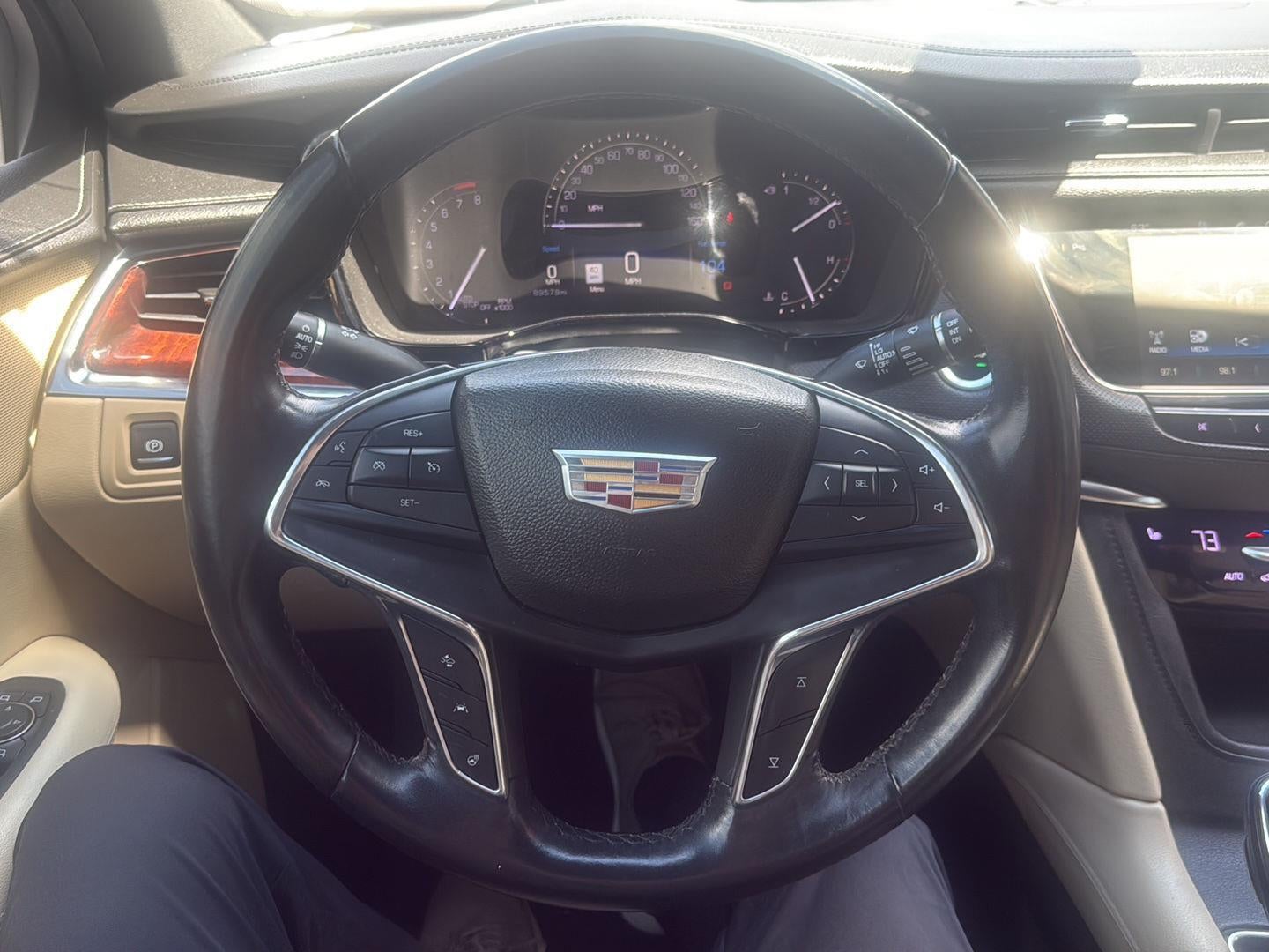 2017 Cadillac XT5 Luxury FWD