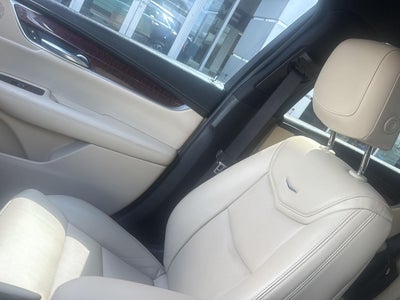 2017 Cadillac XT5 Luxury FWD