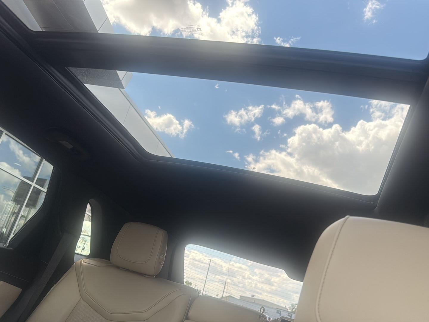 2017 Cadillac XT5 Luxury FWD