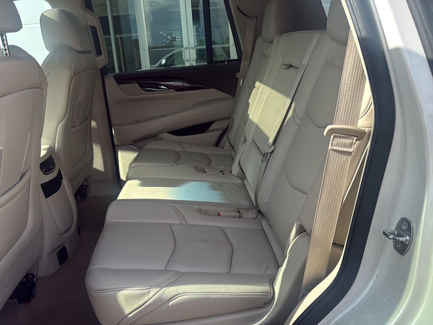 2015 Cadillac Escalade Luxury