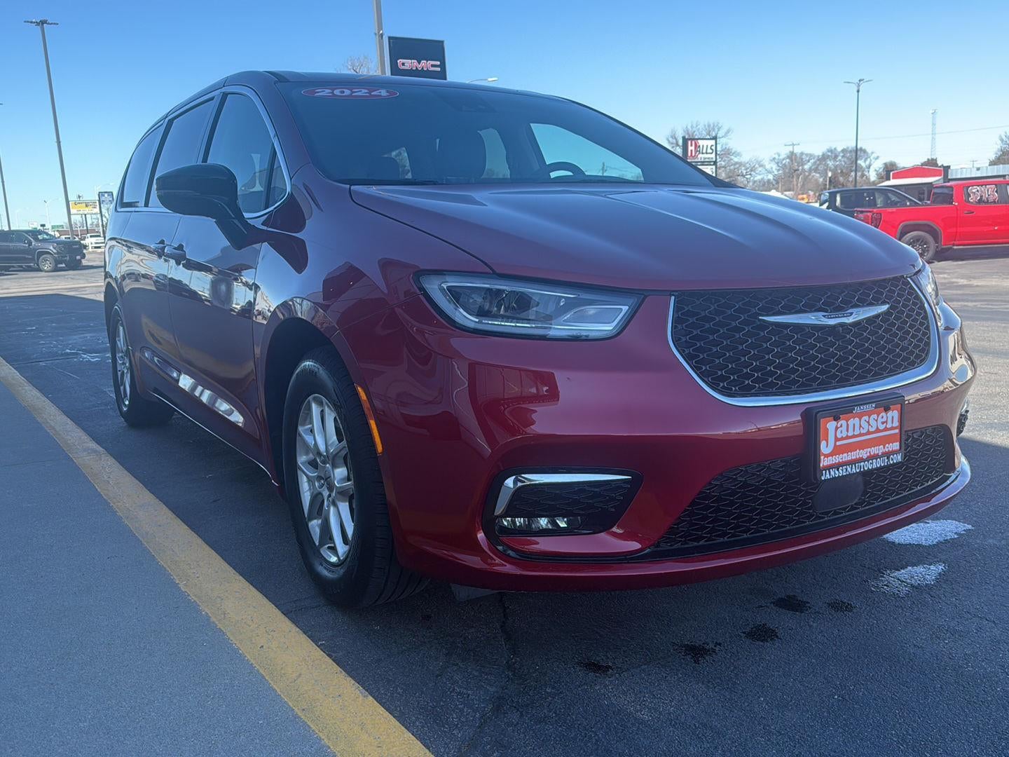 2024 Chrysler Pacifica Touring L