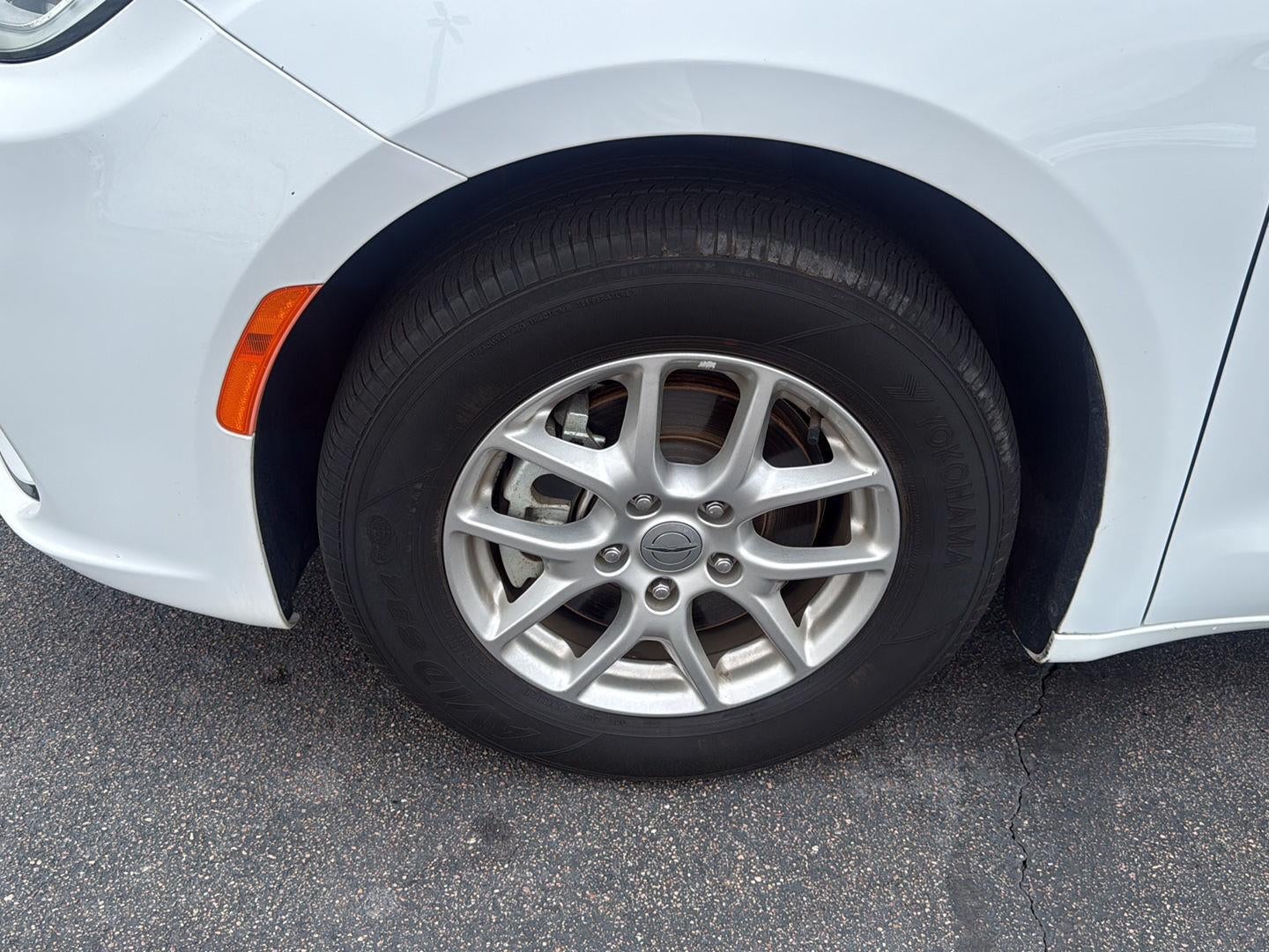 2024 Chrysler Pacifica Touring L