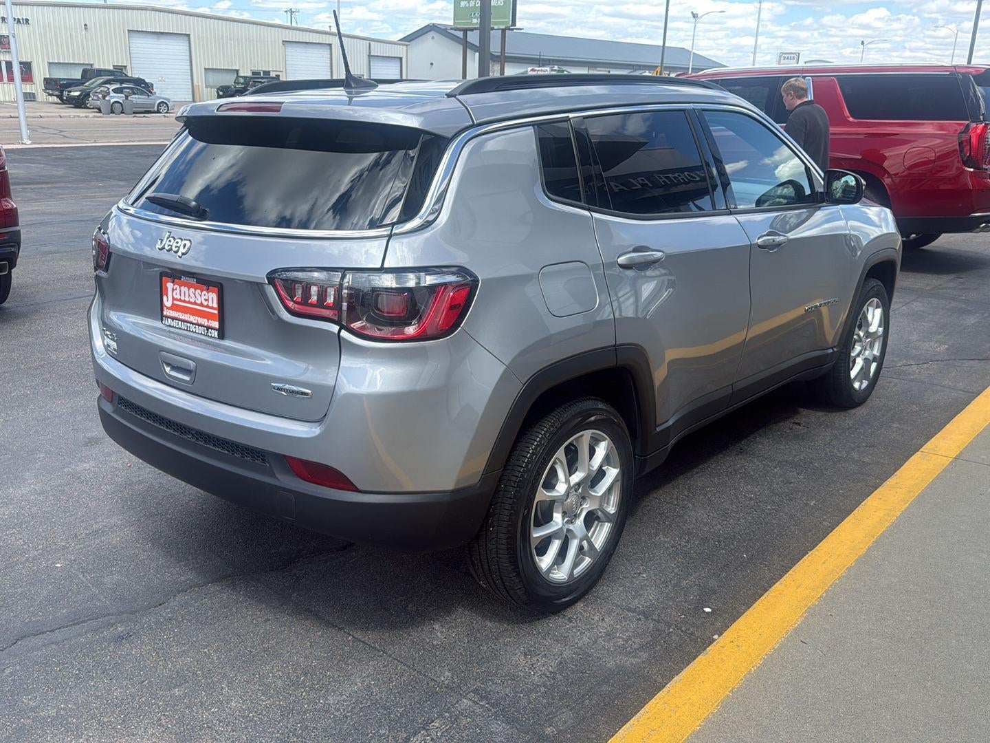 2023 Jeep Compass Latitude Lux