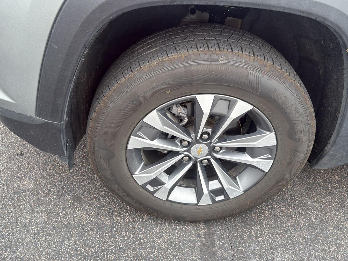 2025 Chevrolet Equinox AWD LT
