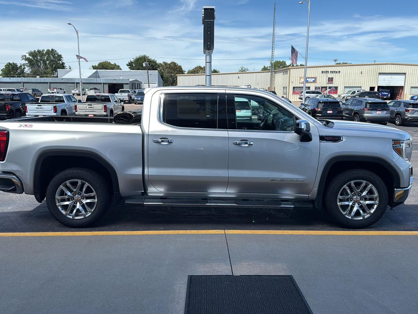 2021 GMC Sierra 1500 SLT