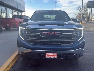2024 GMC Sierra 1500 SLT