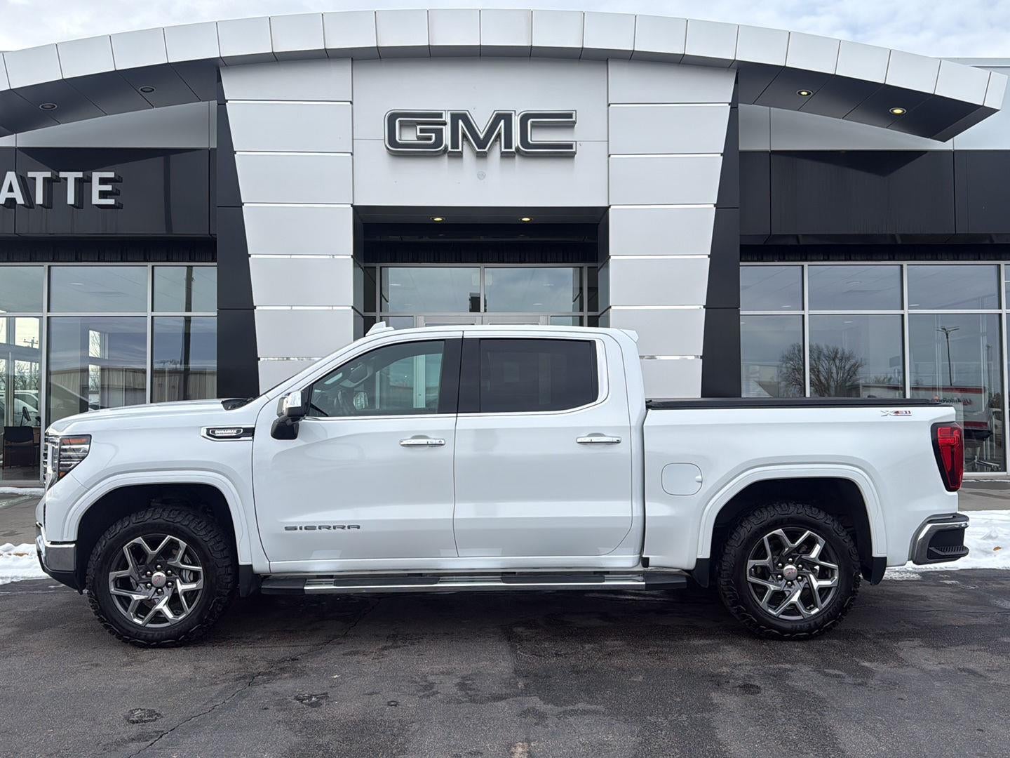 2022 GMC Sierra 1500 SLT