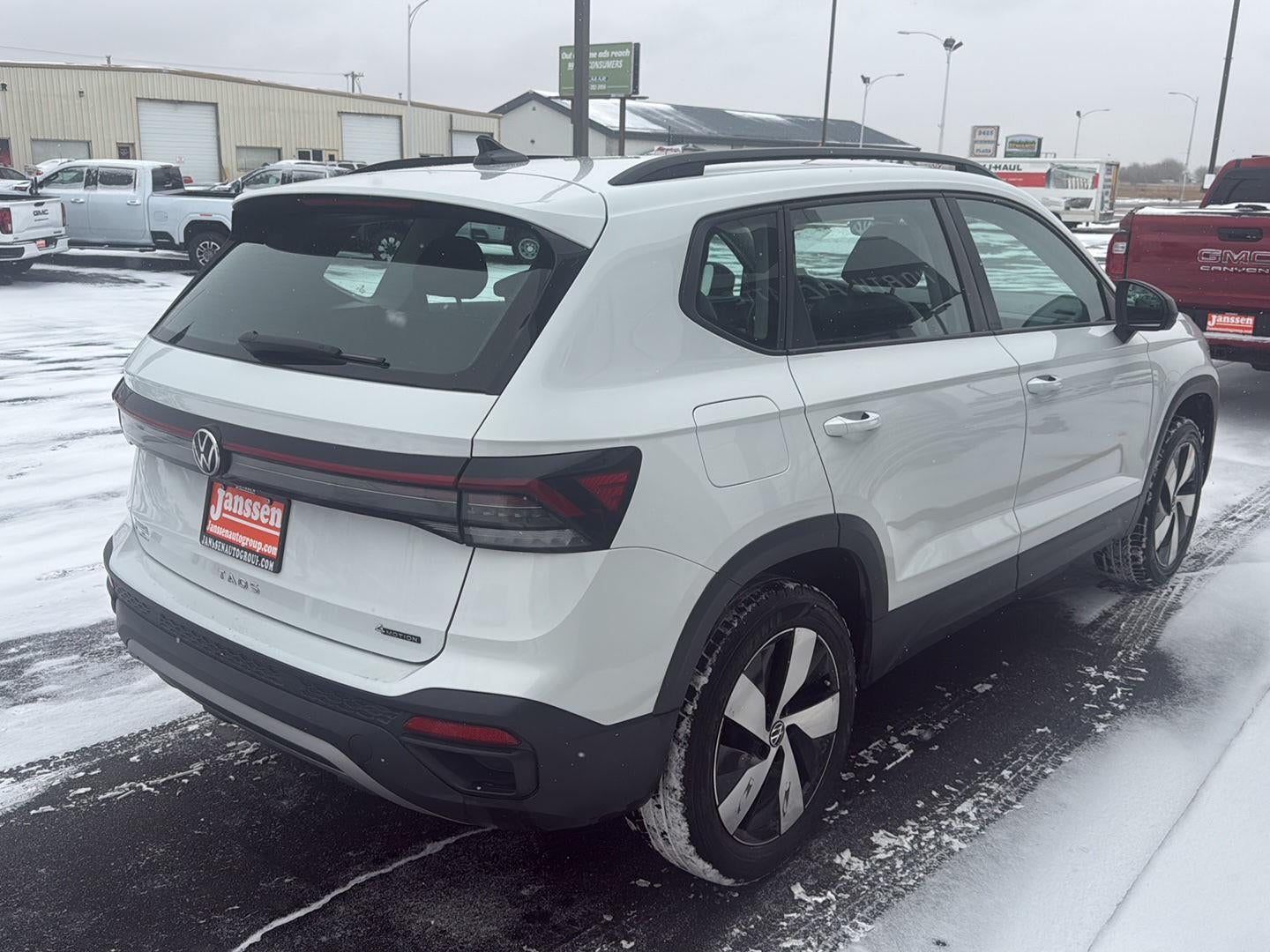 2025 Volkswagen Taos S