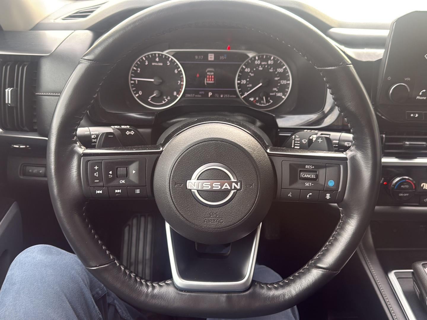 2024 Nissan PATHFINDER SL