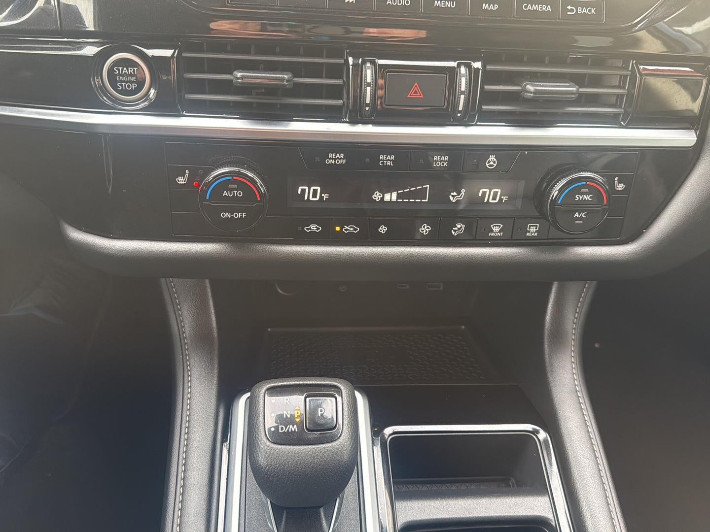 2024 Nissan PATHFINDER SL