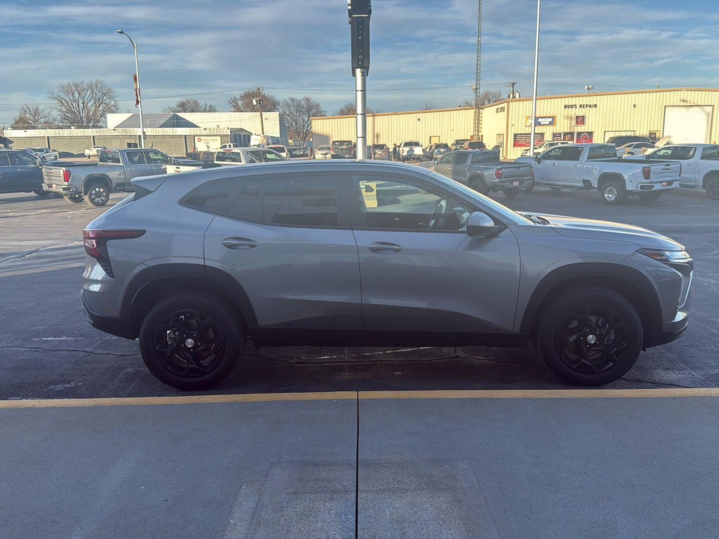 2025 Chevrolet Trax LS