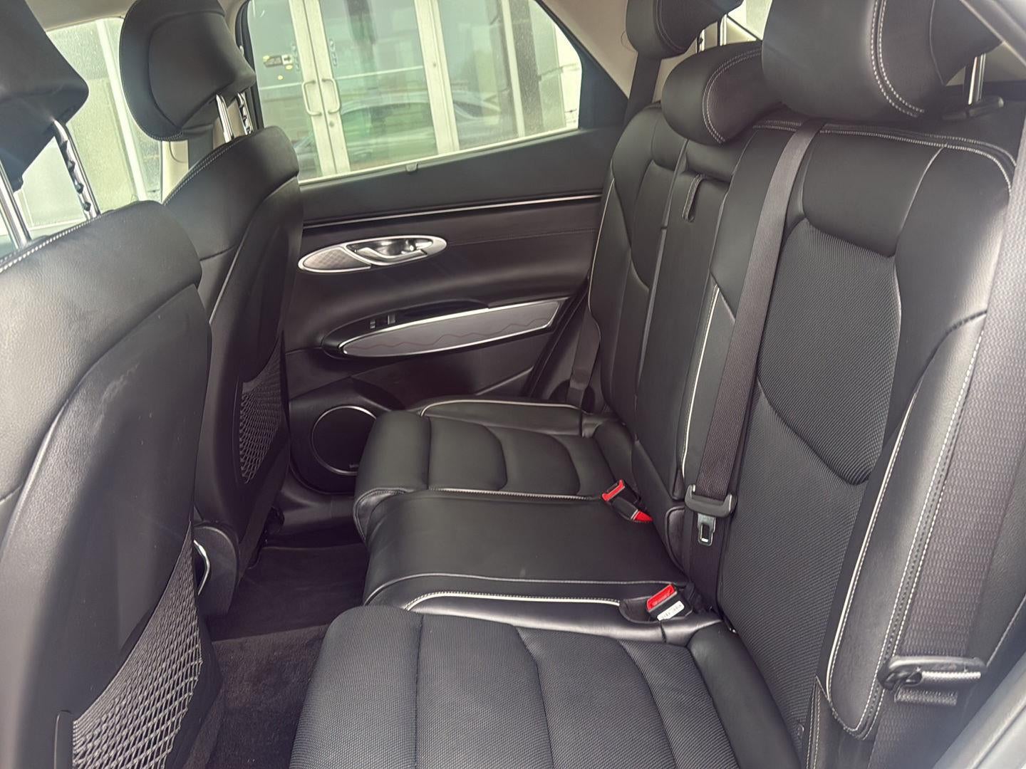 2023 Genesis GV70 2.5T