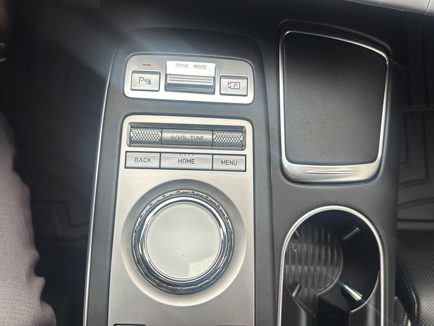 2023 Genesis GV70 2.5T