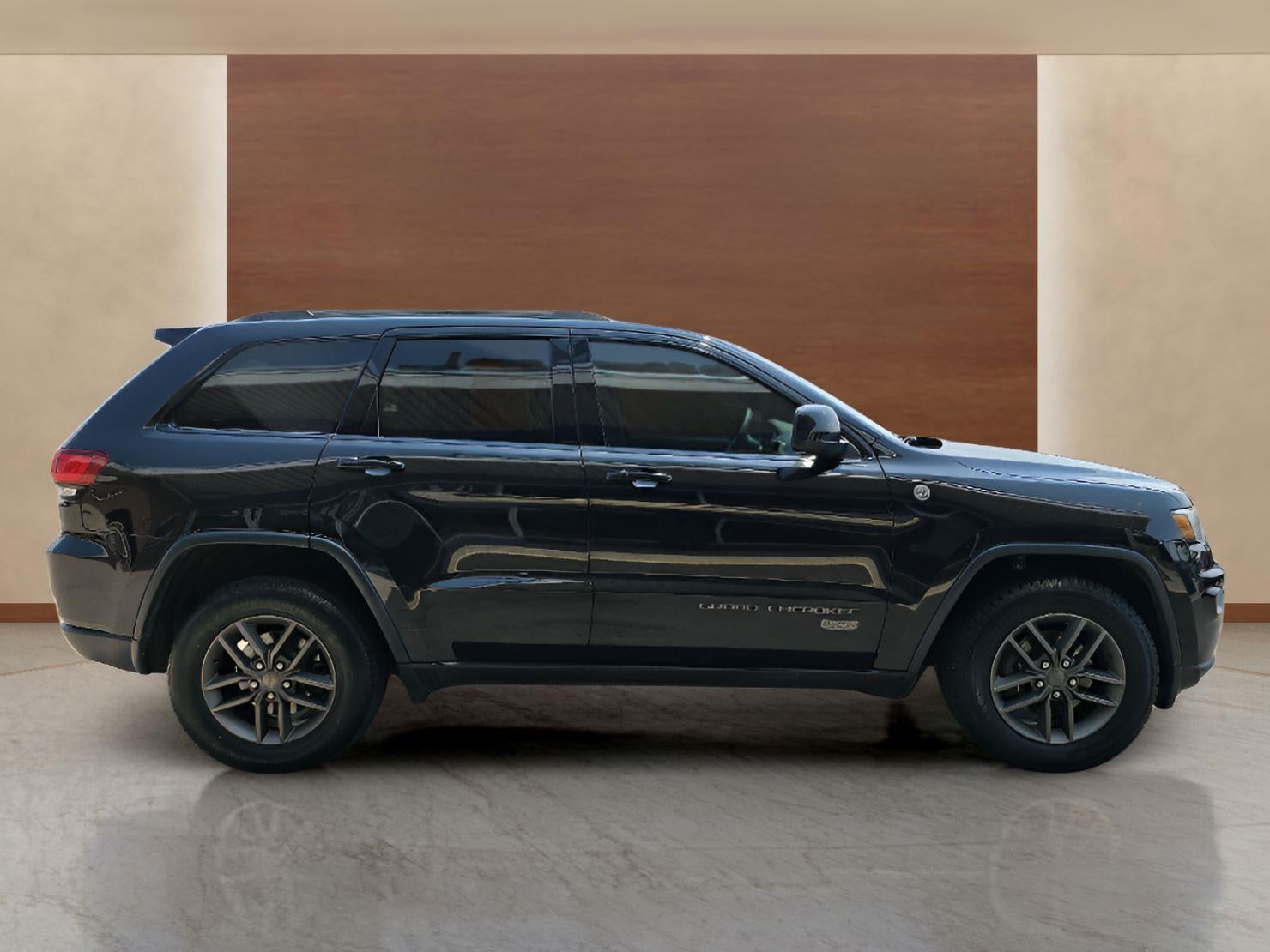 2016 Jeep Grand Cherokee 75th Anniversary