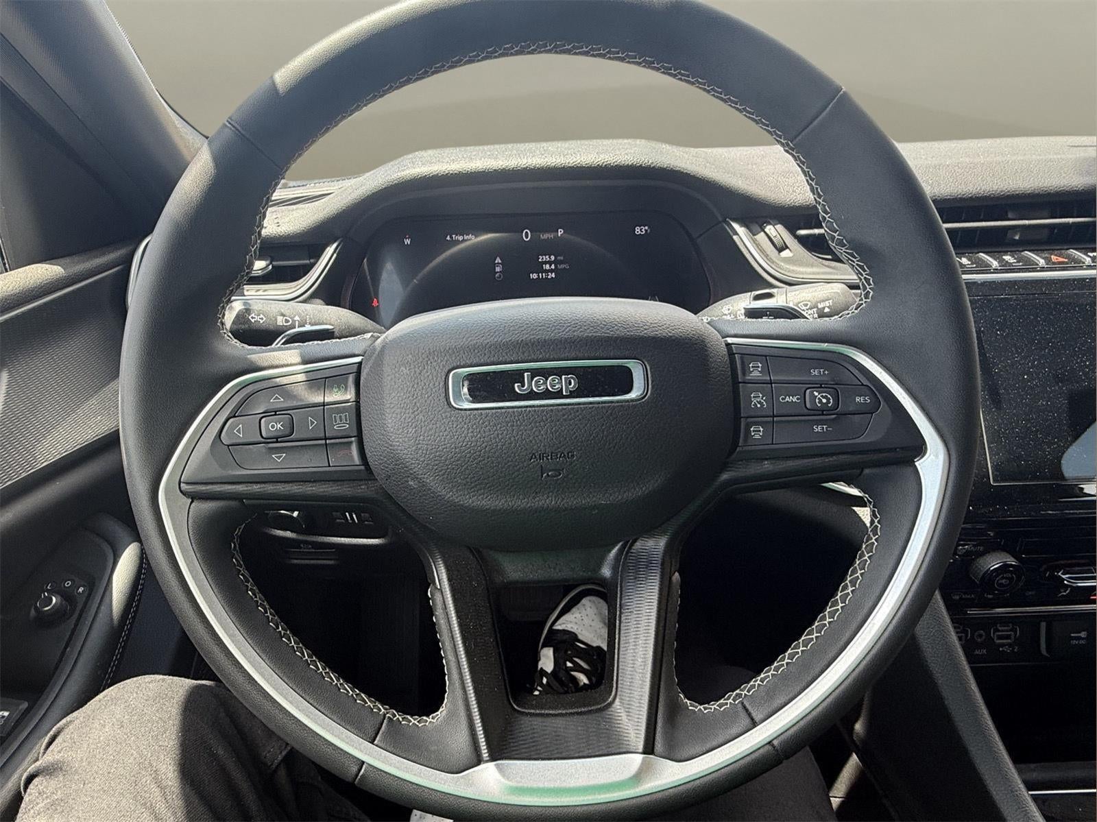 2024 Jeep GRAND CHEROKEE L Laredo