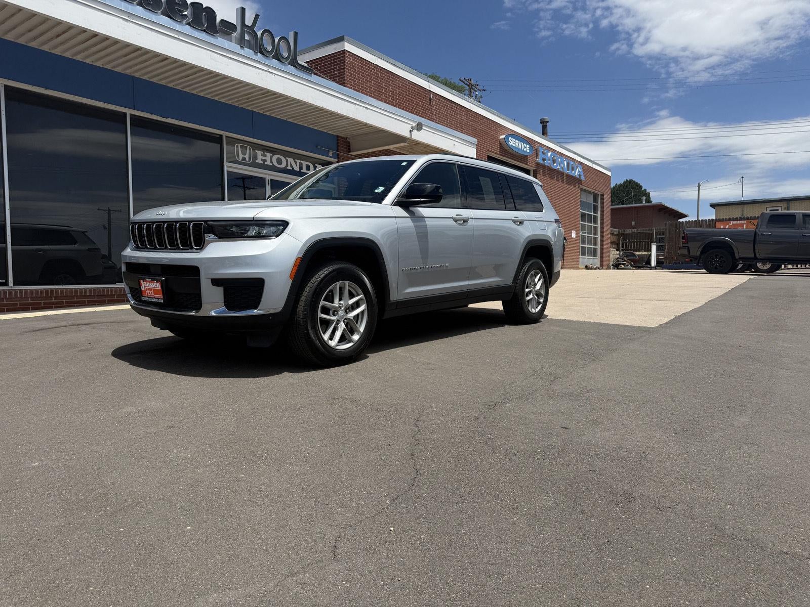2024 Jeep GRAND CHEROKEE L Laredo