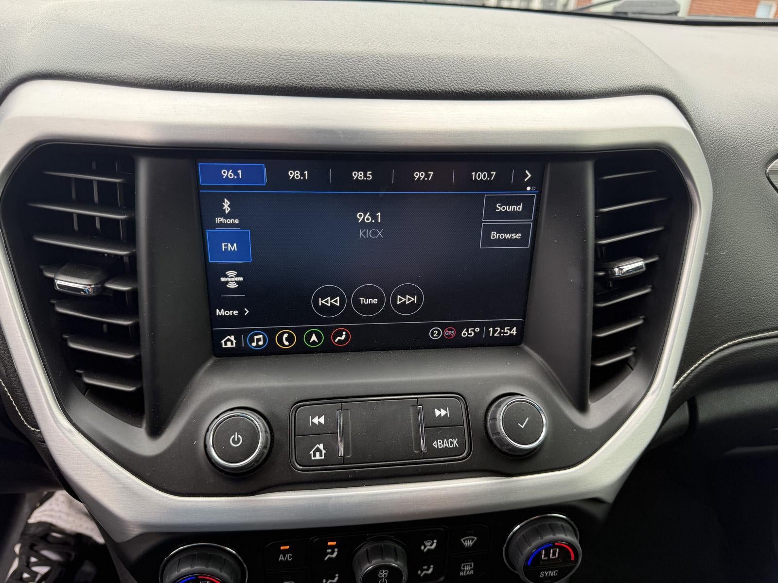 2023 GMC ACADIA SLT