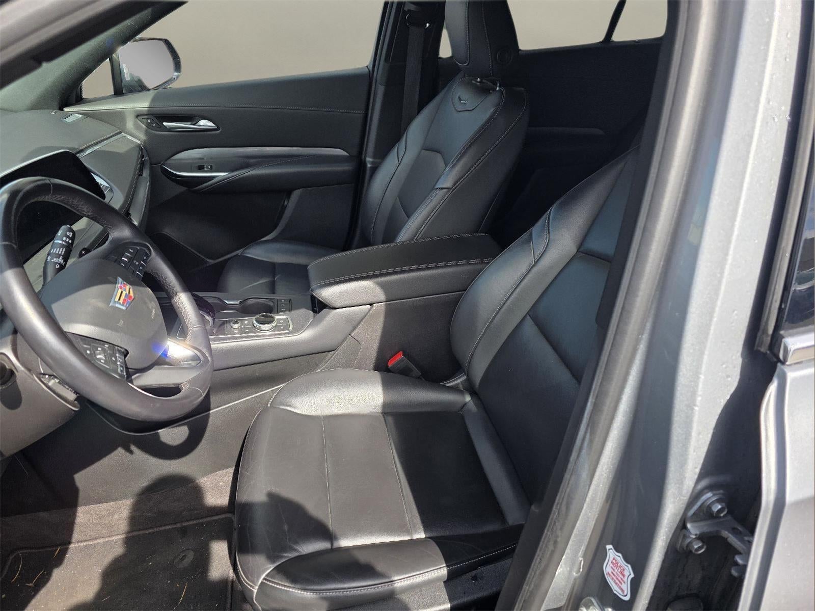 2024 Cadillac XT4 AWD Premium Luxury