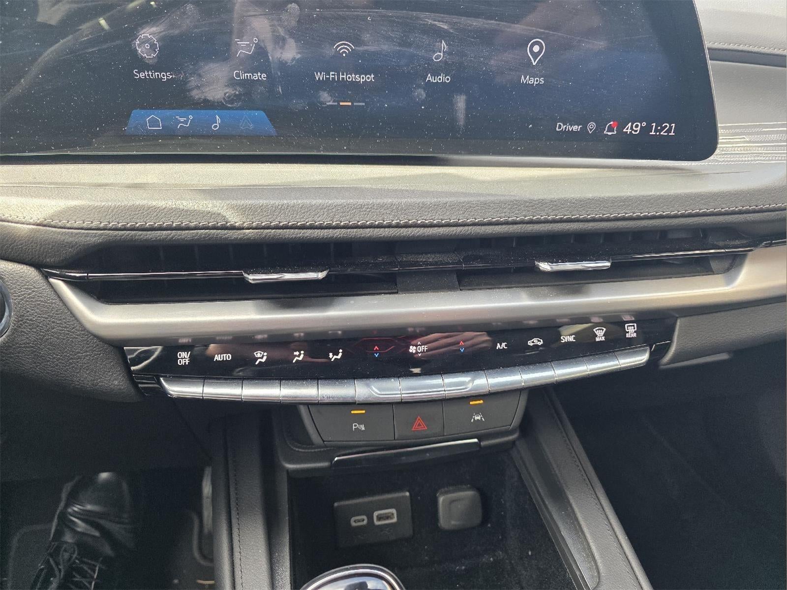 2024 Cadillac XT4 AWD Premium Luxury