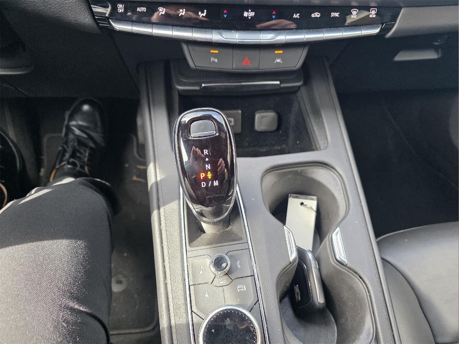 2024 Cadillac XT4 AWD Premium Luxury