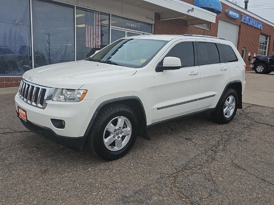 Used 2011 Jeep Grand Cherokee Laredo with VIN 1J4RR4GG4BC567489 for sale in Holdrege, NE