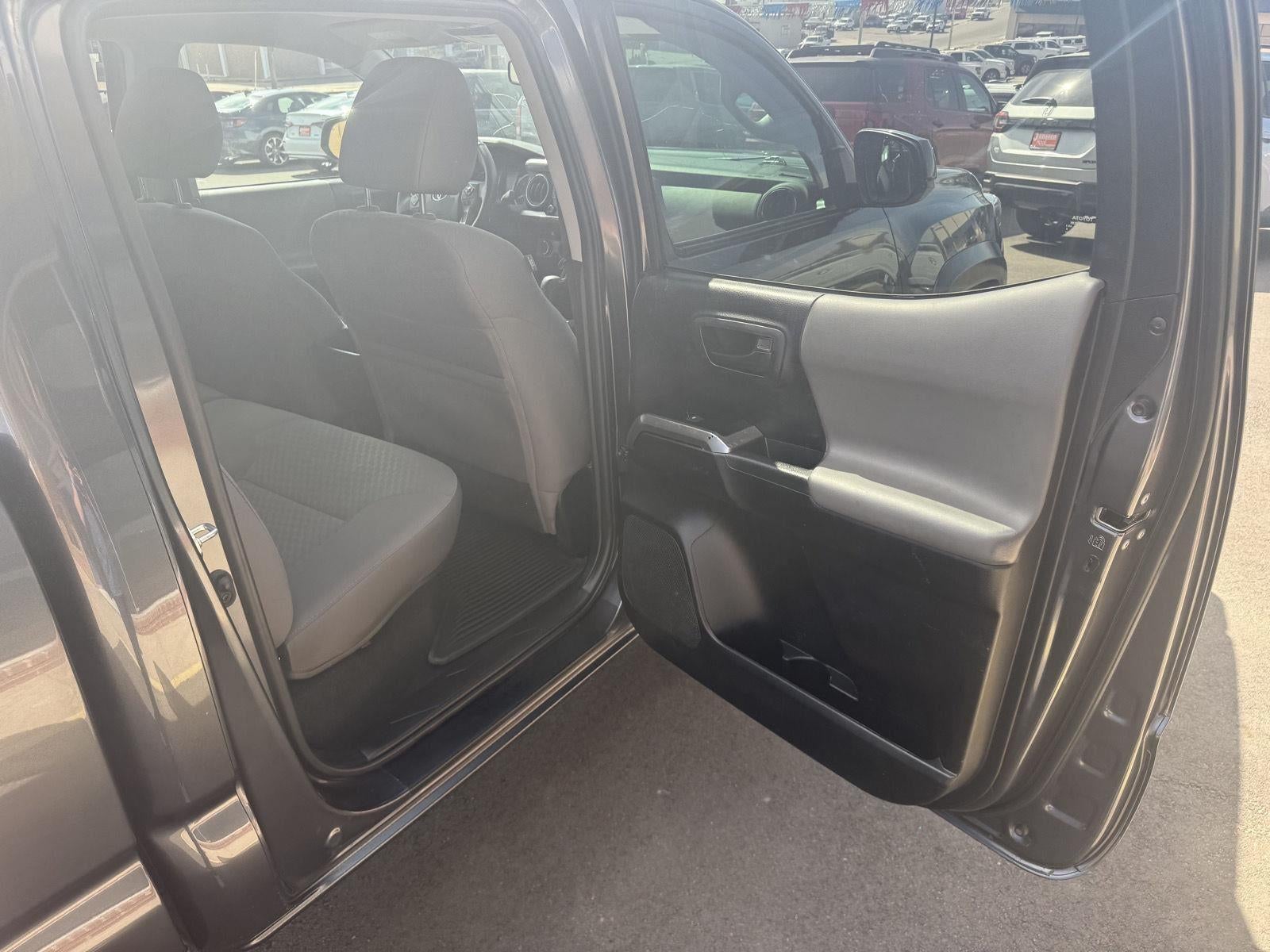 2022 Toyota Tacoma SR5