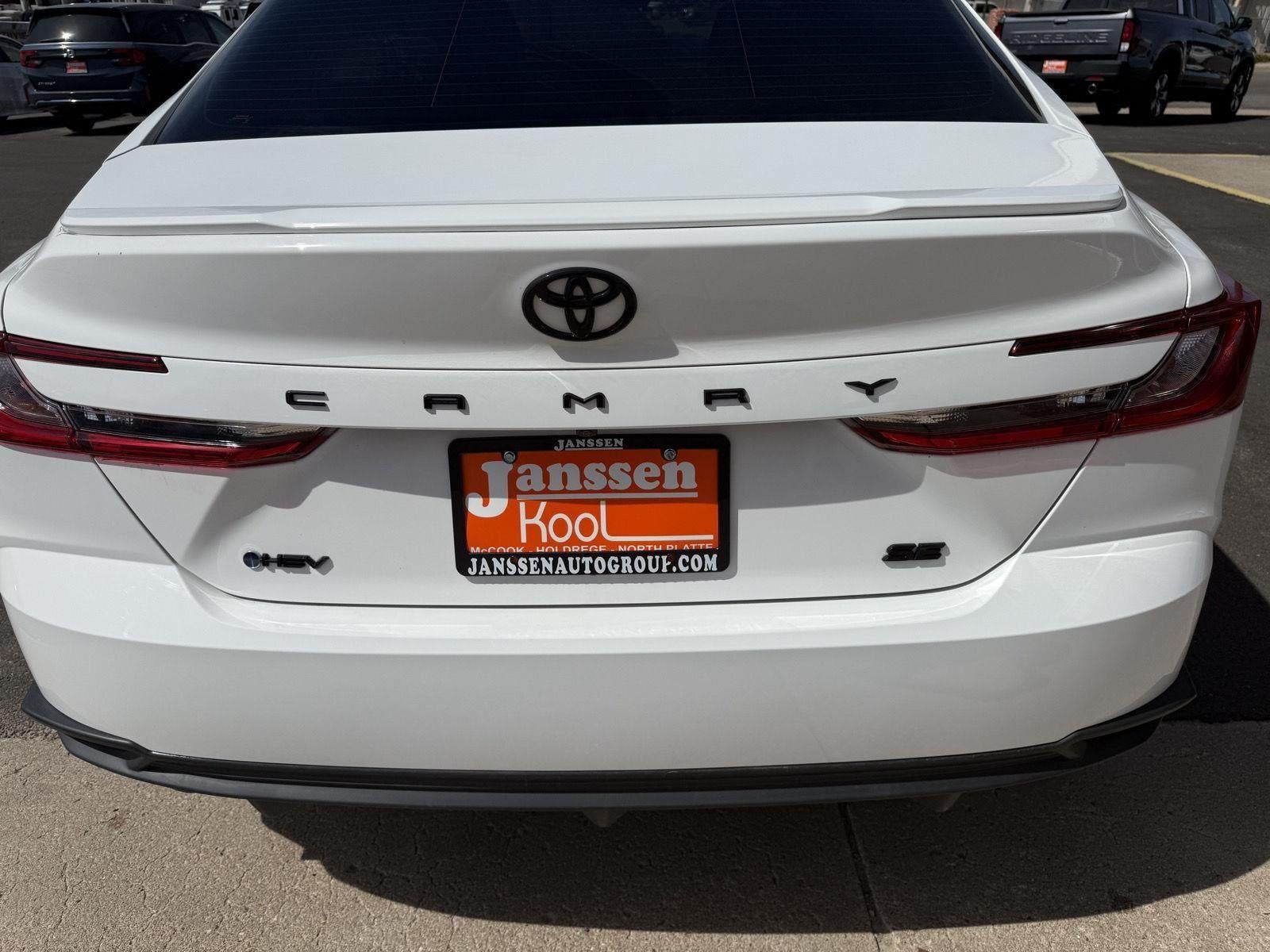 2025 Toyota Camry SE