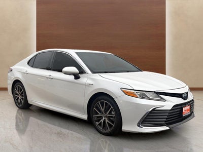 2021 Toyota Camry Hybrid XLE