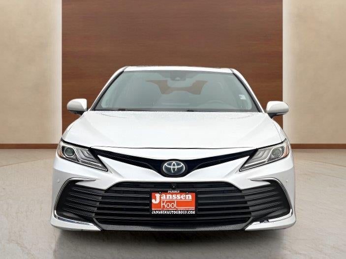 2021 Toyota Camry Hybrid XLE