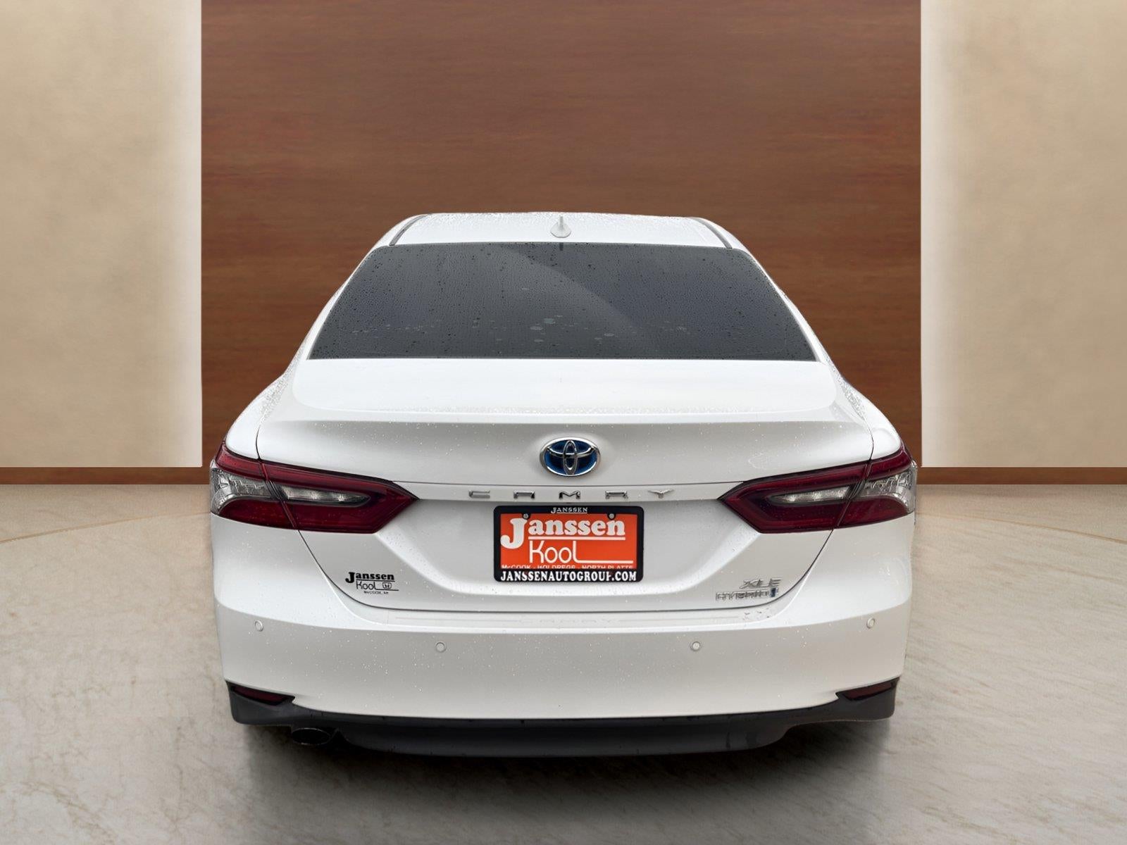 2021 Toyota Camry Hybrid XLE