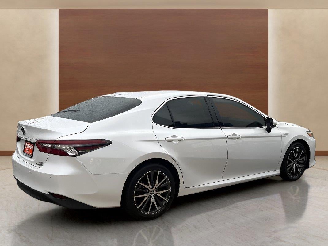 2021 Toyota Camry Hybrid XLE