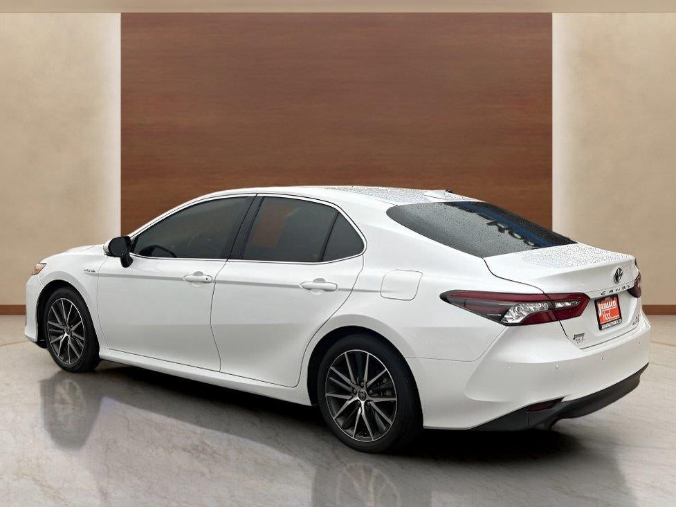2021 Toyota Camry Hybrid XLE